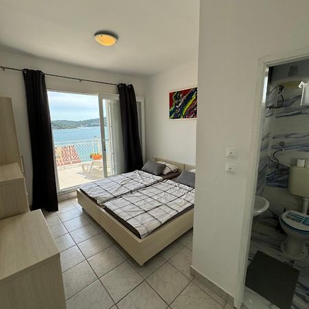 Marina Apartmani Tisno Murter Exterior photo