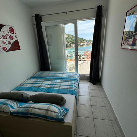 Marina Apartmani Tisno Murter Exterior photo
