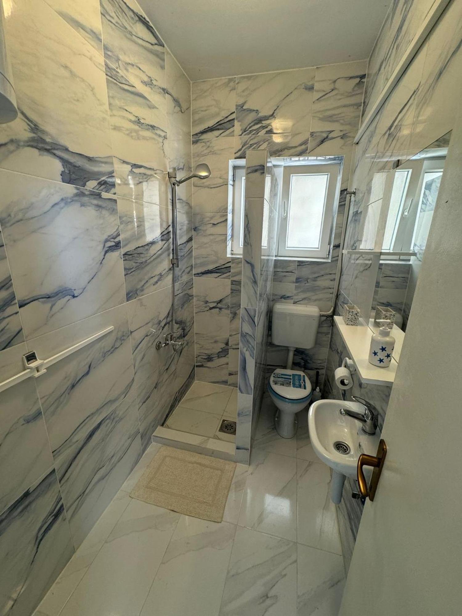 Marina Apartmani Tisno Murter Exterior photo