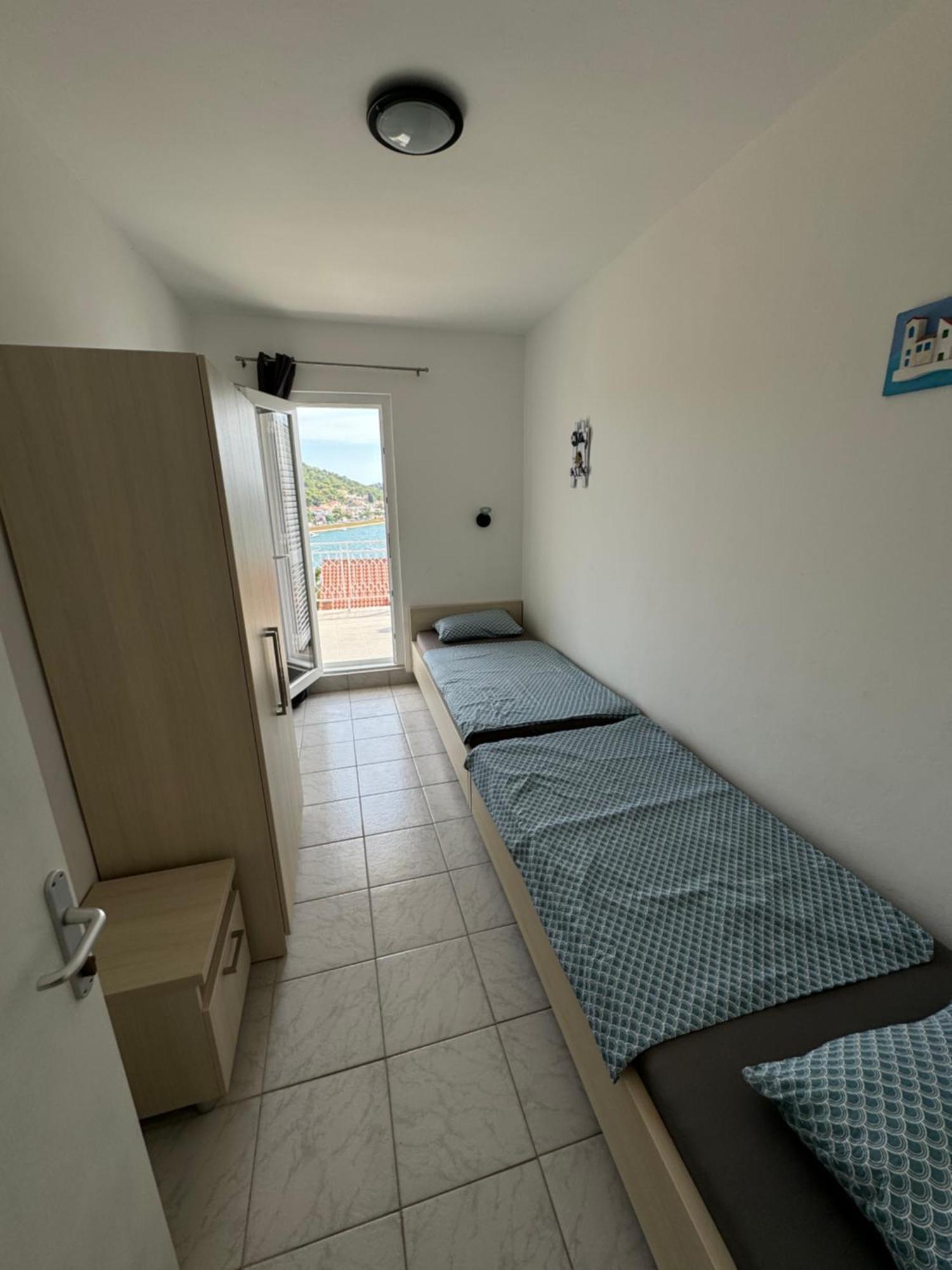 Marina Apartmani Tisno Murter Exterior photo